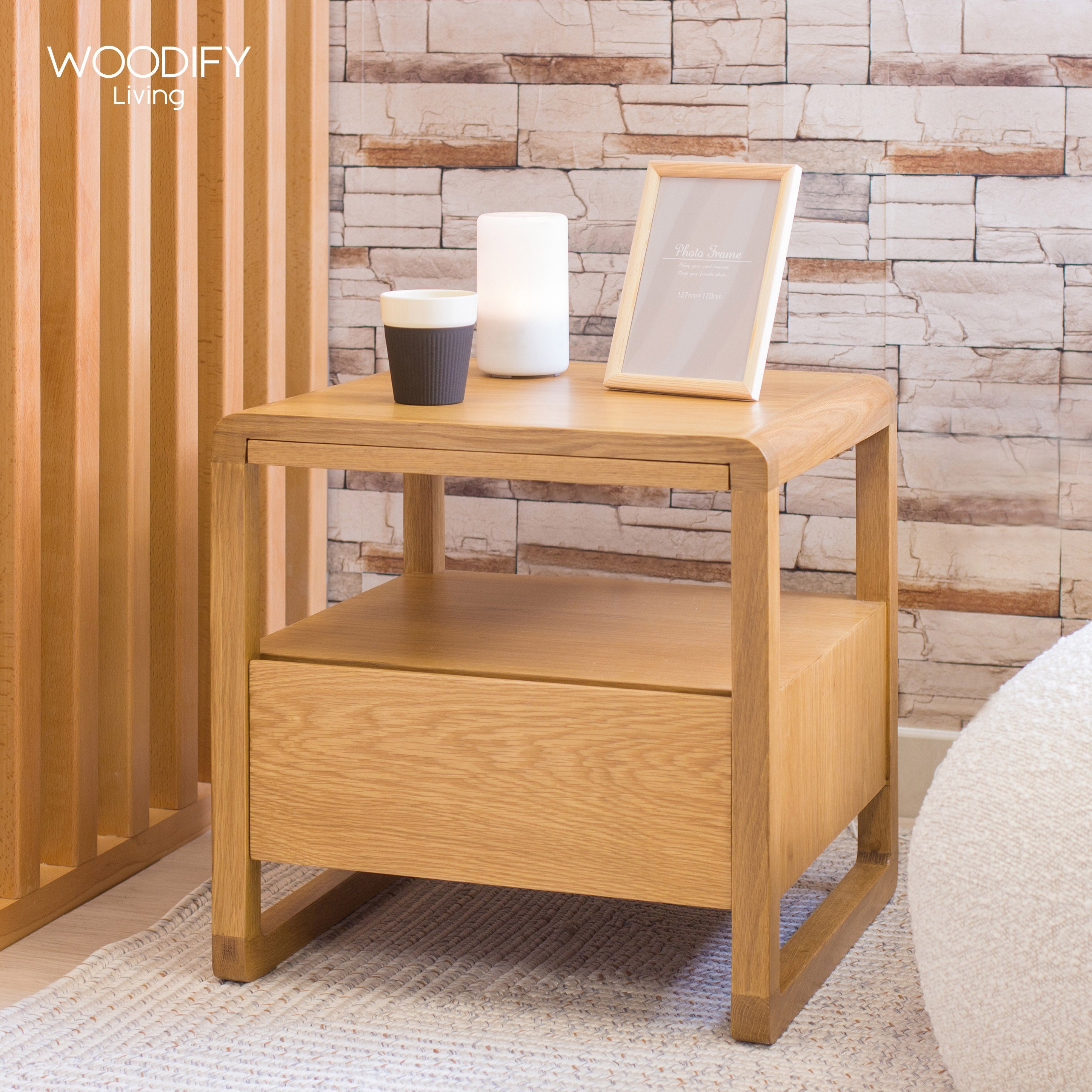 WOODIFY Living - u-slide side table WOODIFY Living - u-slide side table